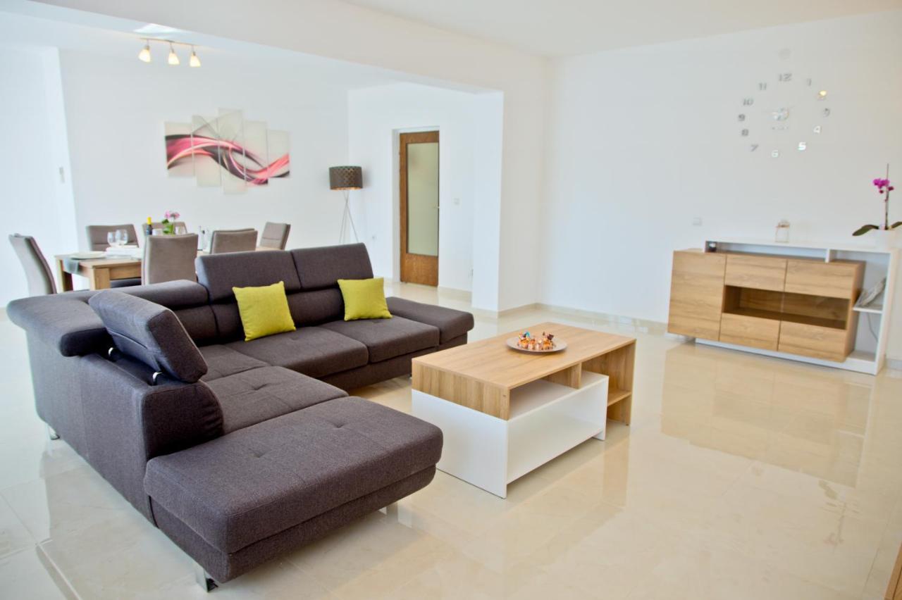 Apartment Karolina - Green Oasis Póla Kültér fotó