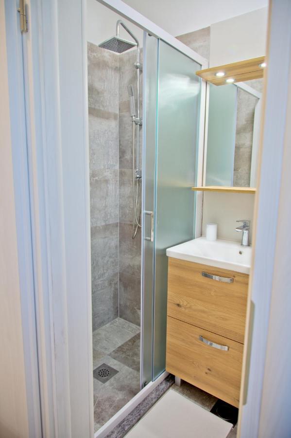 Apartment Karolina - Green Oasis Póla Kültér fotó