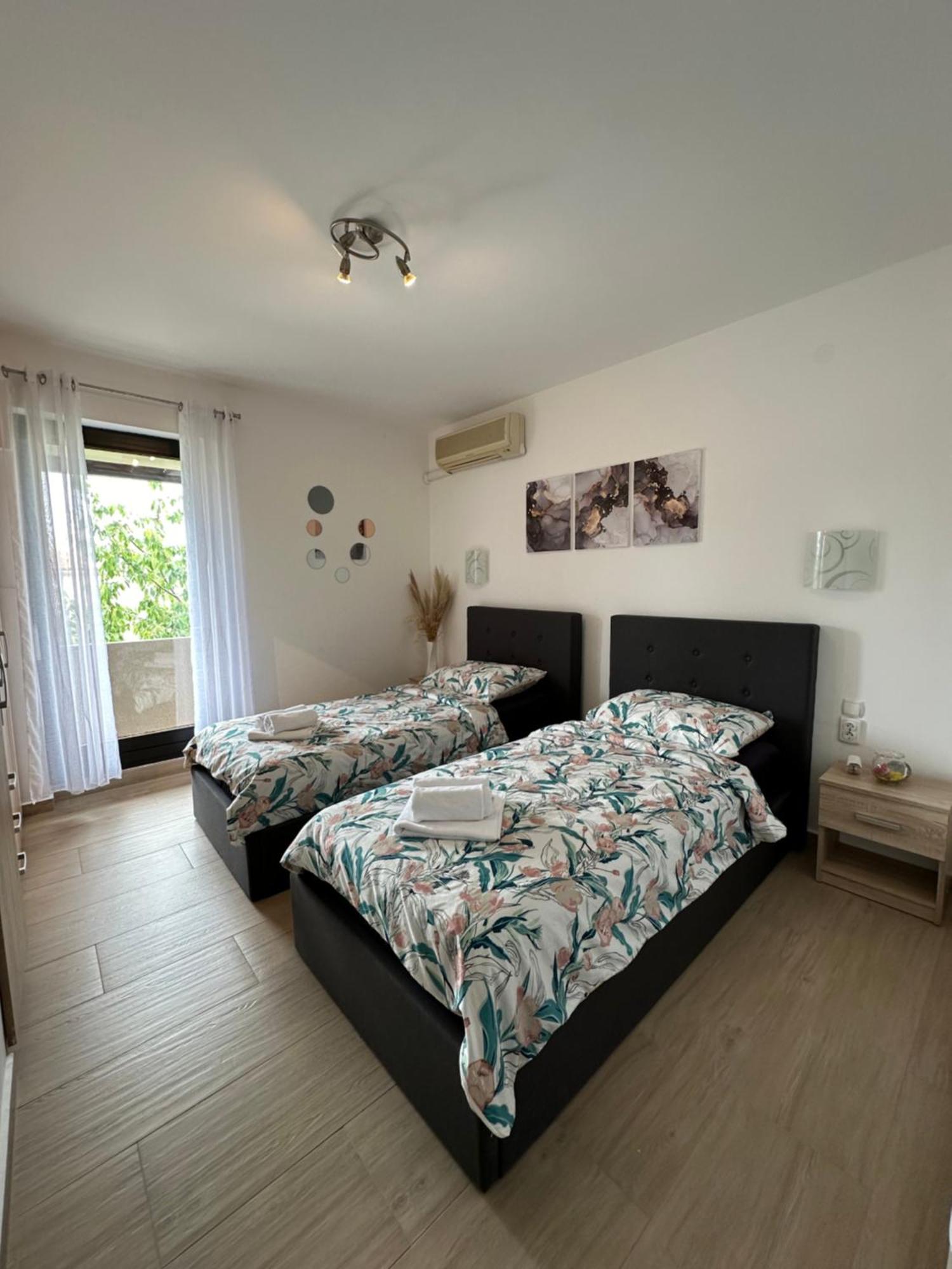 Apartment Karolina - Green Oasis Póla Kültér fotó