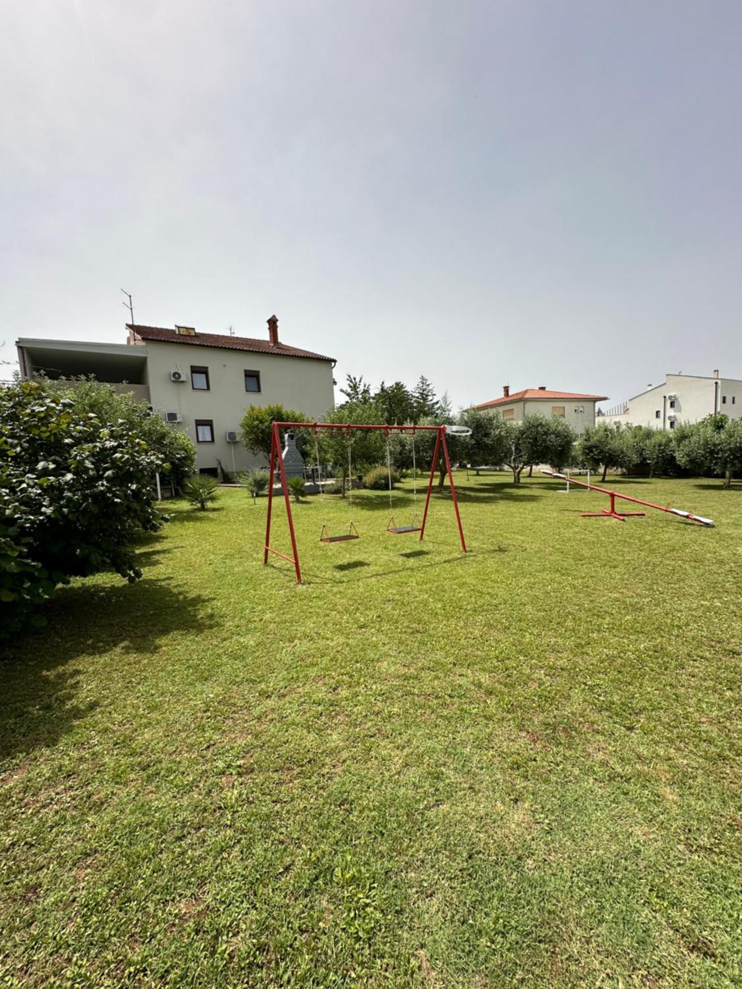 Apartment Karolina - Green Oasis Póla Kültér fotó